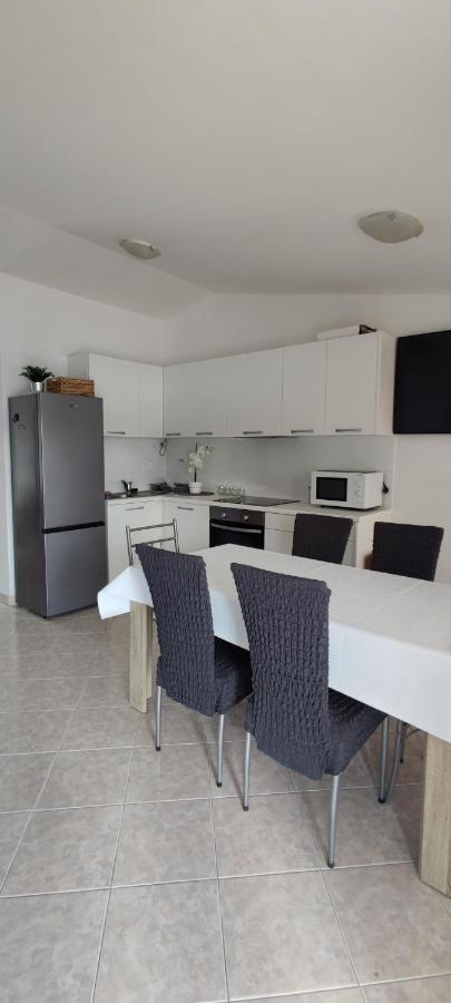 Apartman Mila Marina  Exterior foto